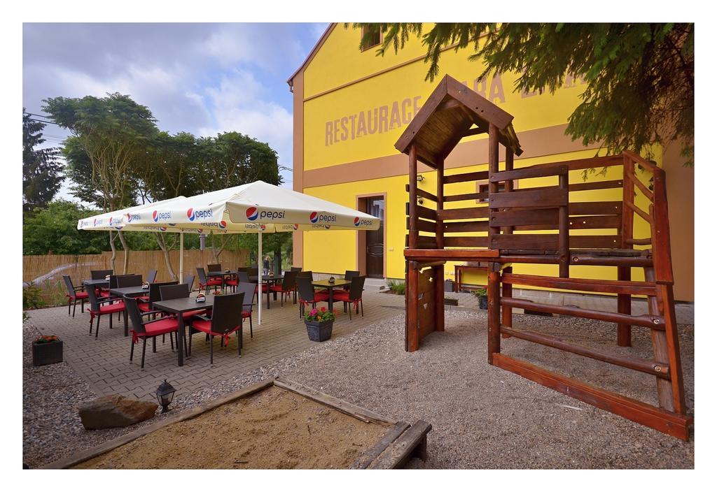 Готель Restaurace Stara Lipa Чеська Липа Екстер'єр фото