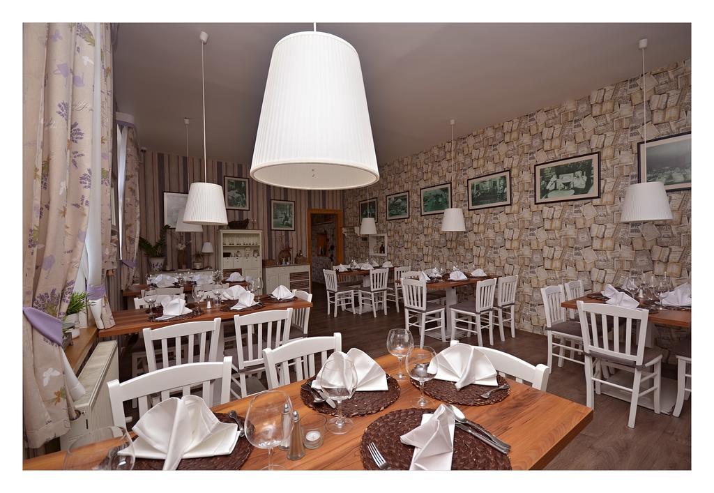 Готель Restaurace Stara Lipa Чеська Липа Екстер'єр фото